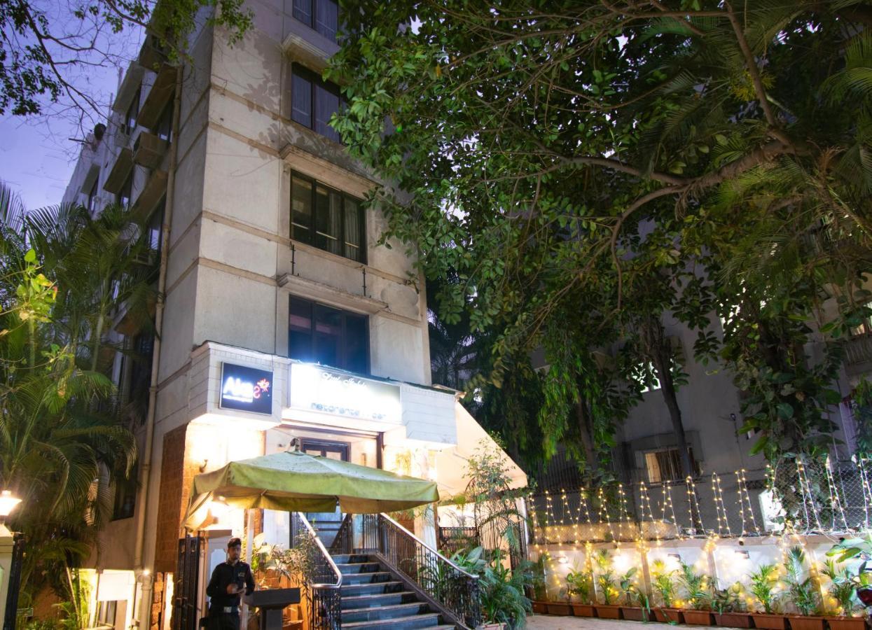 Octave Bund Garden Hotel Pune Exterior foto